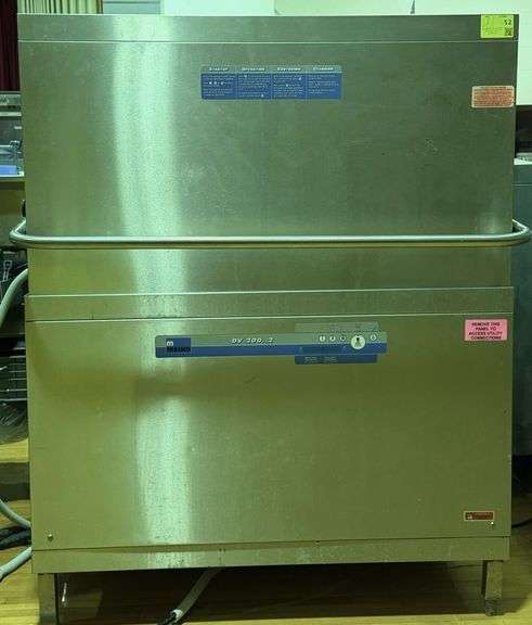 Meiko DV 200.2 Hot Water Sanitizing 2 Rack Lift Door Dish Machine 46.5” X 29.75” X 59.25”