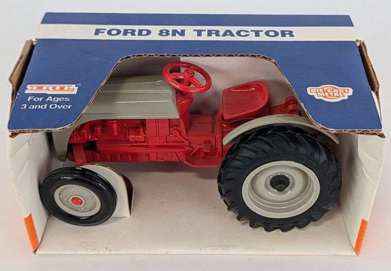 1/16 Ertl Ford 8N Tractor