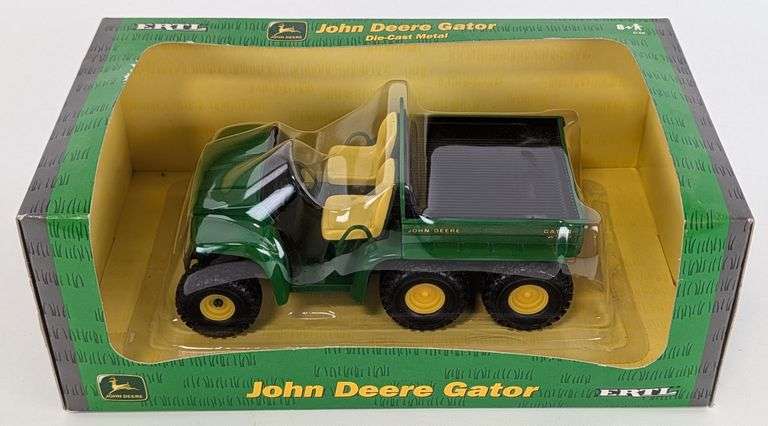 1/16 Ertl John Deere 6x4 Gator