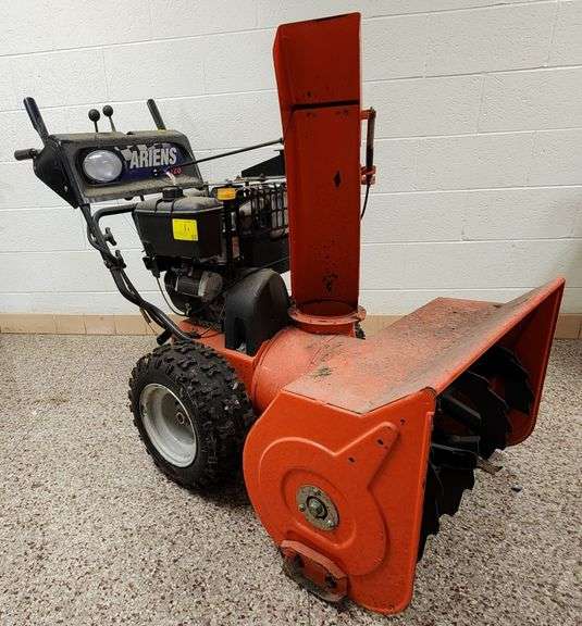 Ariens 1128 Snow Thrower 28", 11 HP Tecumseh Gas Engine, 2 Stage, Electric Start, Mod No. 924121