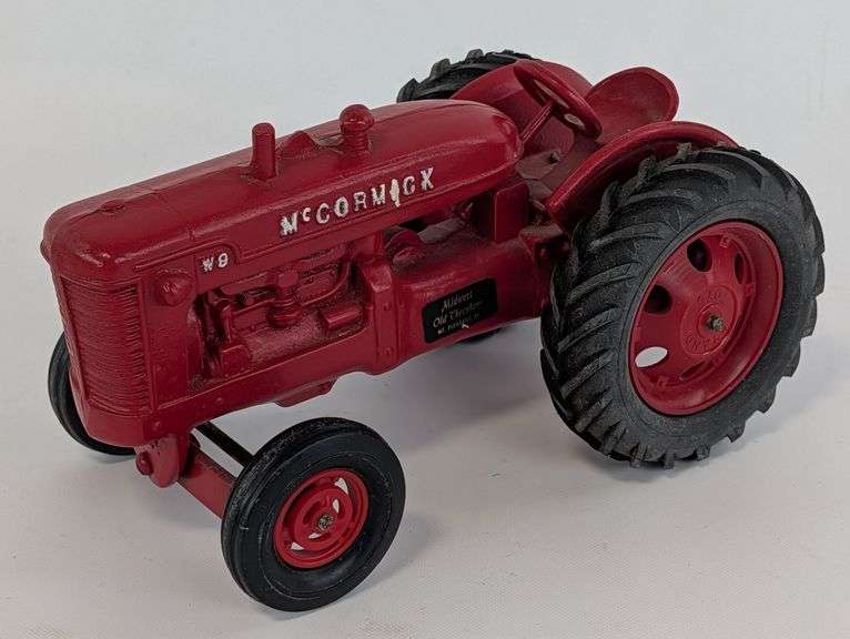 Custom 1/16 McCormick W9 Tractor Midwest Old Threshers Show