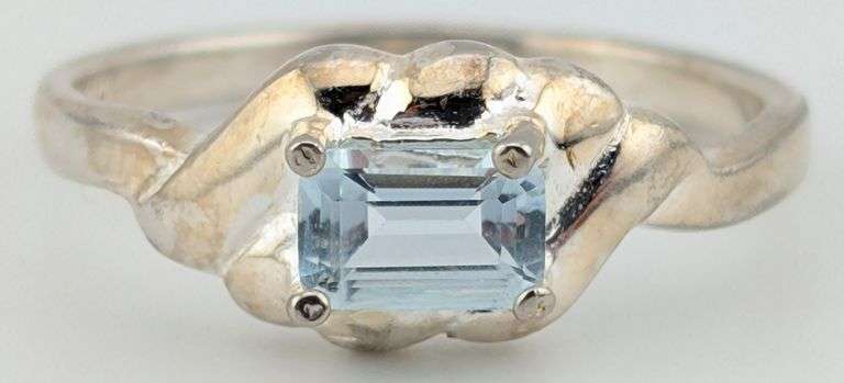 Vintage Sterling Emerald Cut Blue Topaz Ring