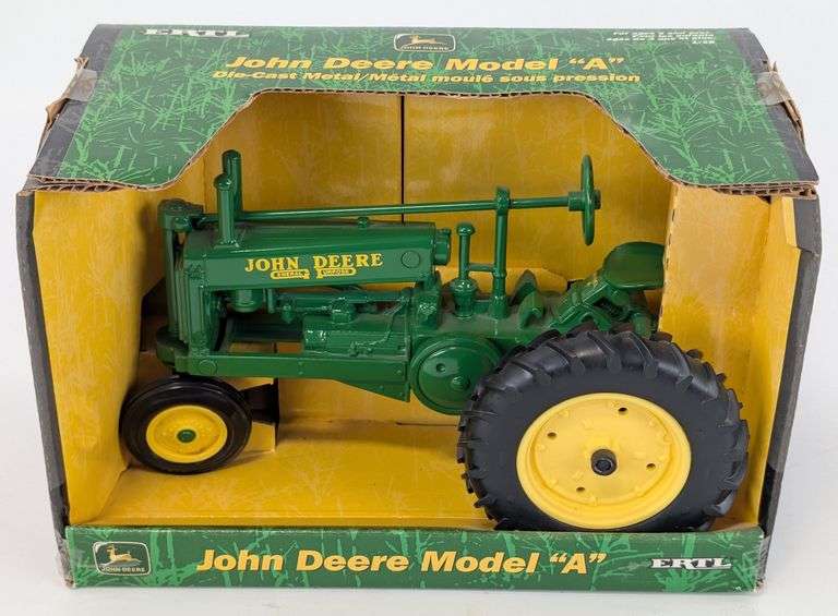1/16 Ertl John Deere Model "A" Narrow Front Tractor