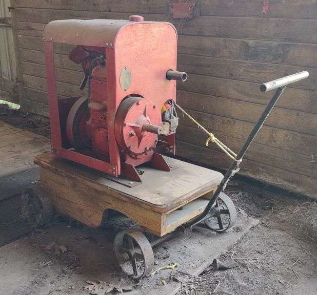 Novo Stationary Engine Model FU3X4 on Cart