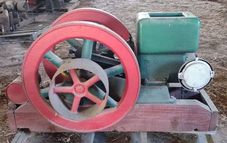 4hp INGECO (International Gas Engine Company) Hit and Miss Engine