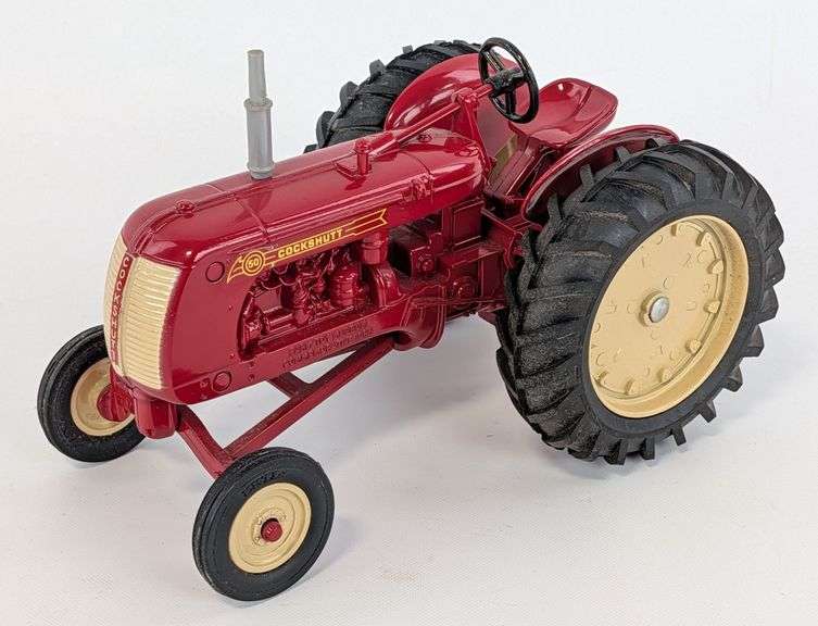 1/16 Ertl Cockshutt 50 Wide Front Tractor