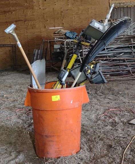 Outdoor Hand Tools & Work Lights