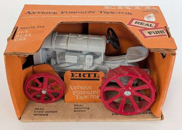 1/16 Ertl Antique Fordson Tractor