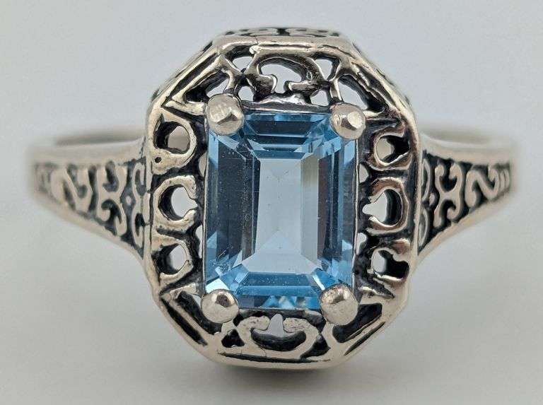 Vintage Sterling Emerald Cut Aquamarine Filigree Ring