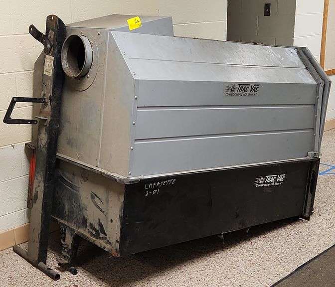 Trac Vac Leaf And Lawn Dump Cart With Top And Back Panel