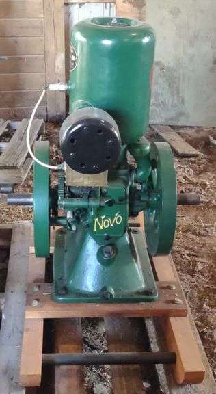 Novo 2hp Vertical Gas Engine No. 53289