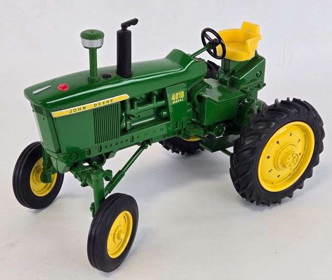 1/16 Ertl John Deere 4010 Diesel High Crop Tractor