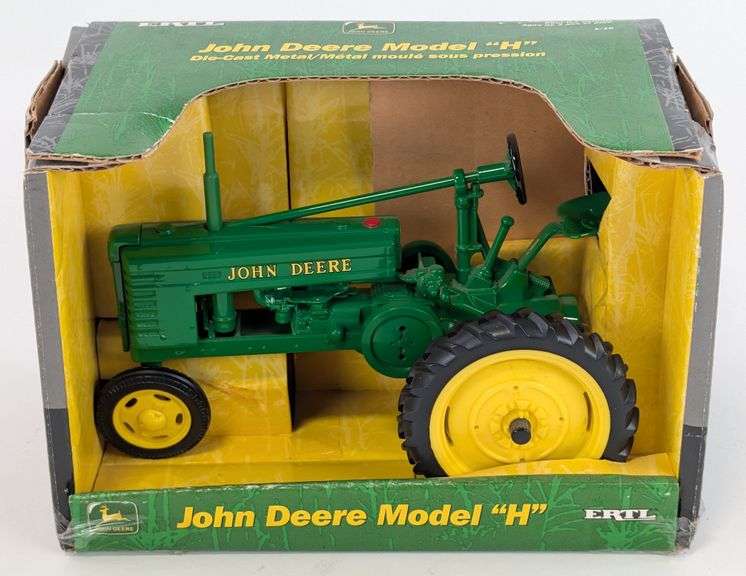 1/16 Ertl John Deere Model "H" Tractor