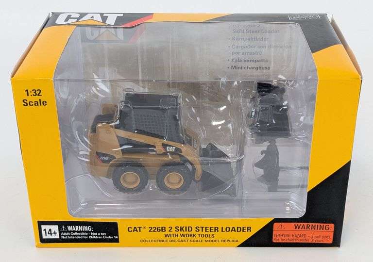 1/32 Norscot CAT 226B Skid Steer Loader with Work Tools
