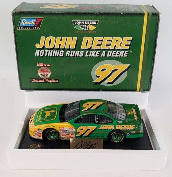 1/18 Revell John Deere 1997 Pontiac Grand Prix Car Chad Little
