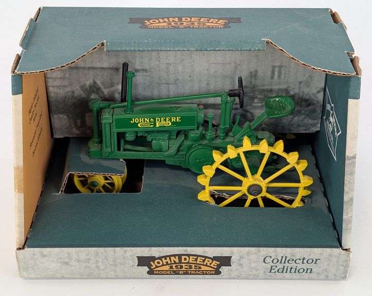 1/16 Ertl John Deere Model "B" Tractor On Steel Wheels