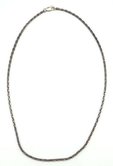(E) Sterling Silver Necklace