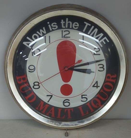 Vtg Budweiser "Bud Malt Liquor" Clock