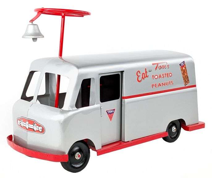 Custom Roberts Tom's Toasted Peanuts Ride On Delivery Truck