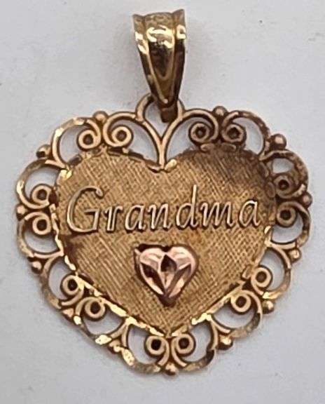 (E) 14k Yellow Gold Heart "Grandma" Pendant