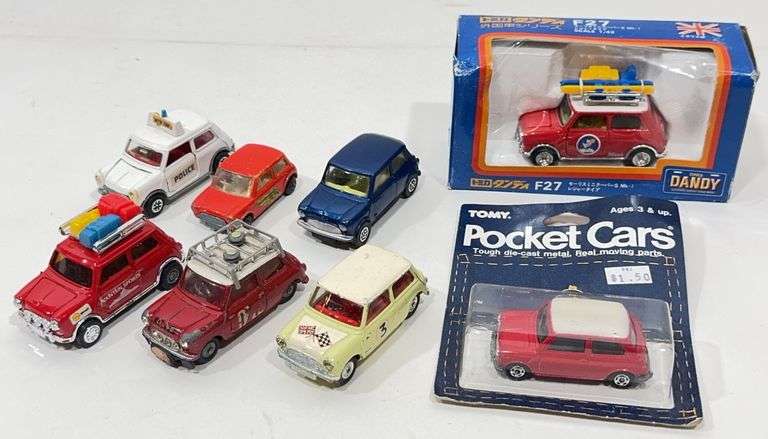Lot Of Die-Cast Mini Coopers & More / Dinky corgi