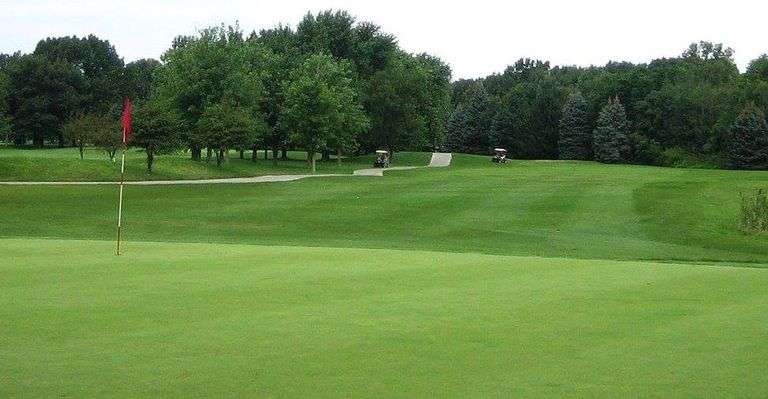 Golf for Two at Scherwood Golf
