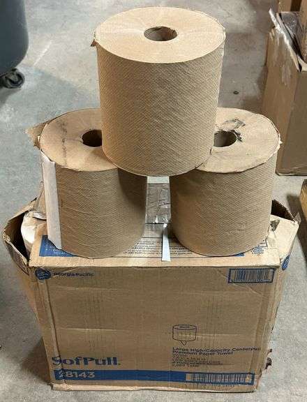 Georgia Pacific Center-Pull Rolled Paper Towel