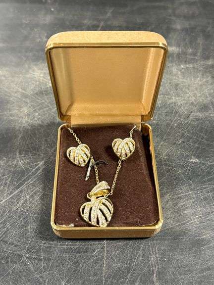 Gold Tone Matching Heart Pendant Necklace And Hear Earrings