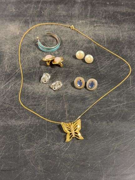 Gold Tone Butterfly Pendent Necklace & 5 Pairs Costume Earrings