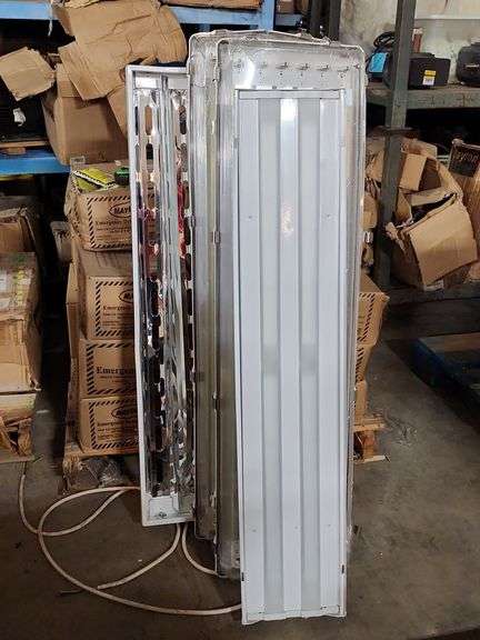 Light Fixtures - Including Lithonia Lighting