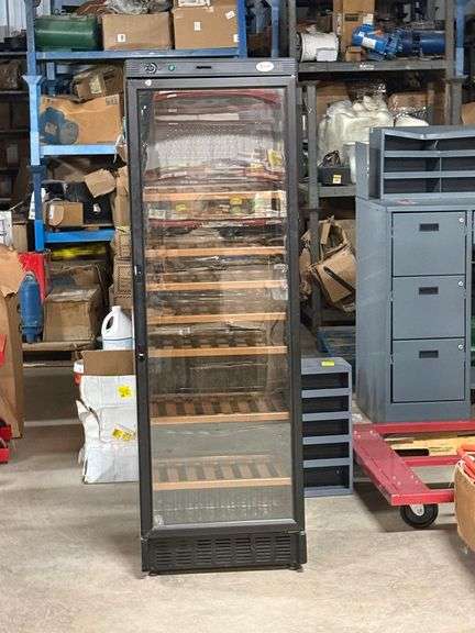Avanti Products Freestanding Locking Wine Cooler
