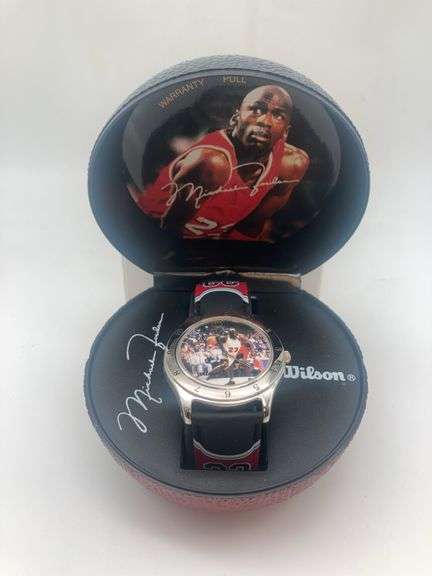 DD) Michael Jordan Wilson collector watch w/box - Kraft Auction