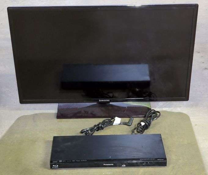 (S) Samsung TV 32 inch BN64-02036A-00 & Panasonic Blue-Ray Disc Player