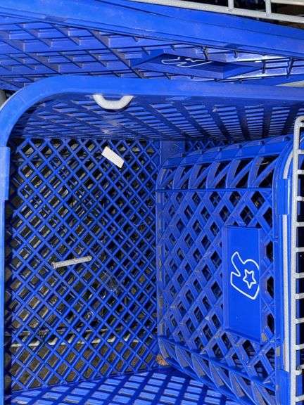 (4) Toy 'R' Us Blue Shopping Carts - Kraft Auction Service, LLC