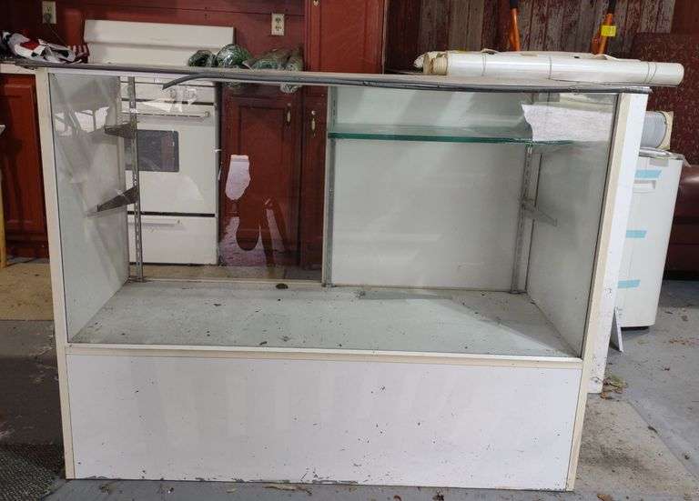 Storefront Display Case - Kraft Auction Service, LLC