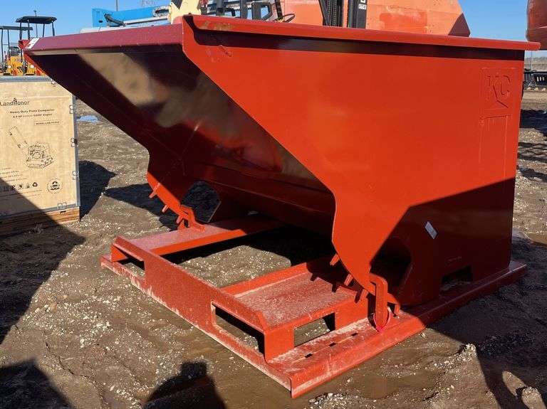 1.5 Cu. Yd. Self Dumping Hopper