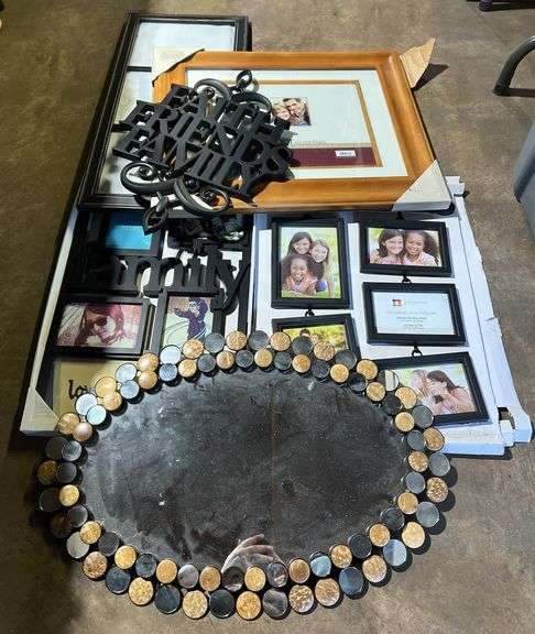 (AB) Picture Frames and Mirror - Kraft Auction Service, LLC