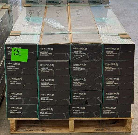 474 Sqft Stainmaster Pheasant Lane Oak 12mm Laminate Flooring