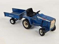 1/16 Ertl Ford LGT 145 Garden Tractor w/ Trailer / Cart