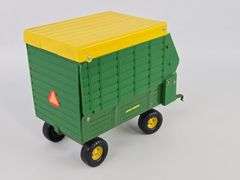 1/16 Ertl John Deere Forage / Silage Wagon