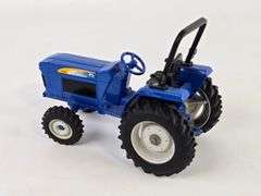 1/16 Ertl Ford New Holland T1510 Tractor