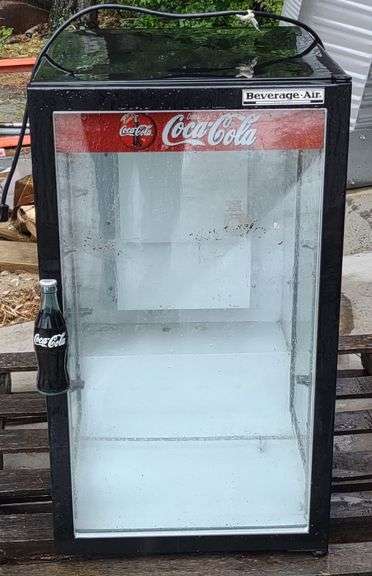 (CC) Coca-Cola Beverage Air Mini Refrigerator