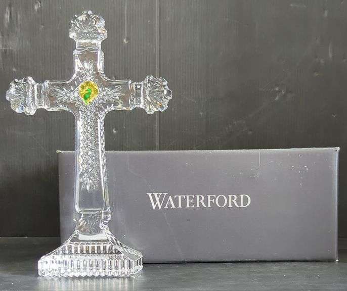 (AH) Waterford Crystal Cross
