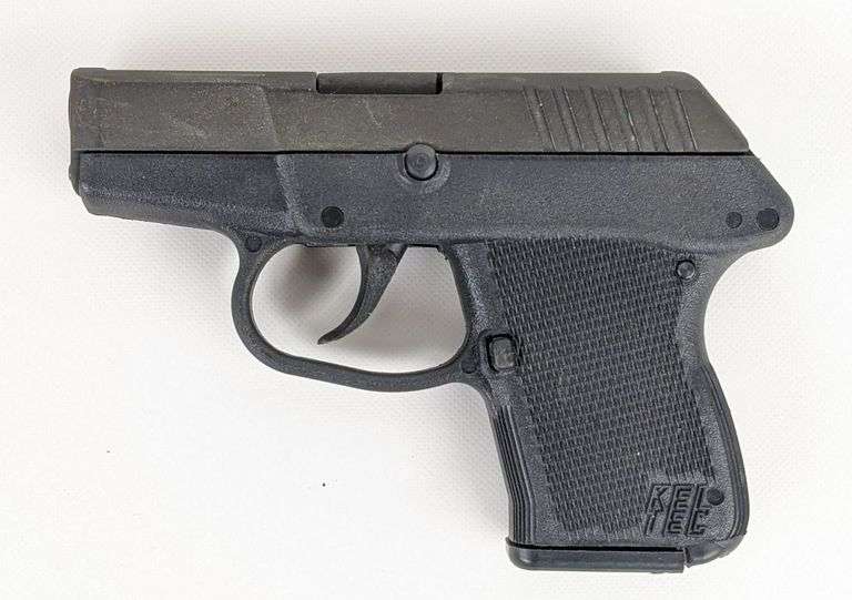 Kel-Tec P3AT .380 ACP Semi Auto Pistol w/ Holster