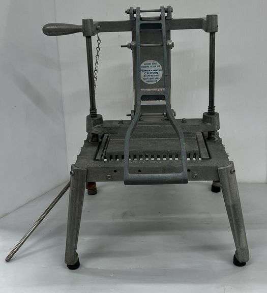 (G) Lettuce Witch Lettuce Cutter