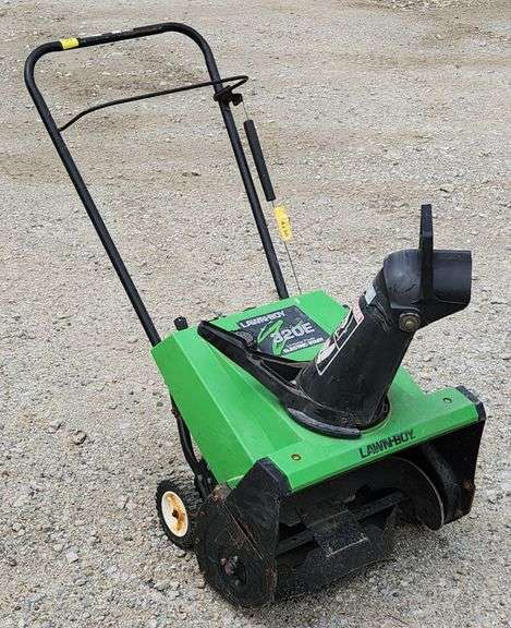 (AO) Lawn-Boy Gas 20” Snow Thrower