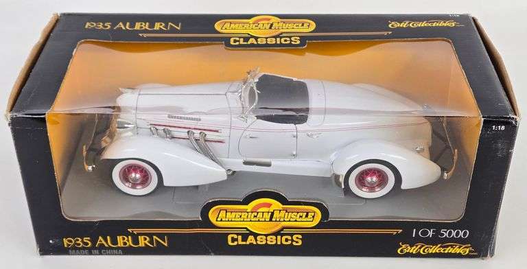 1/18 Scale Die-Cast 1935 Auburn American Muscle Classics