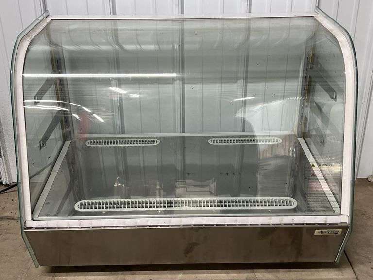 (E) Avantico Countertop Refrigerated Bakery Display Case, With LED Lights.