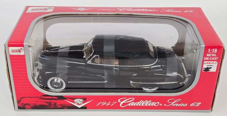 1/18 Scale Die-Cast 1947 Cadillac Series 62 Replica