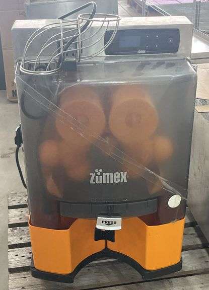 (E) Zumex Essential Pro Juicer